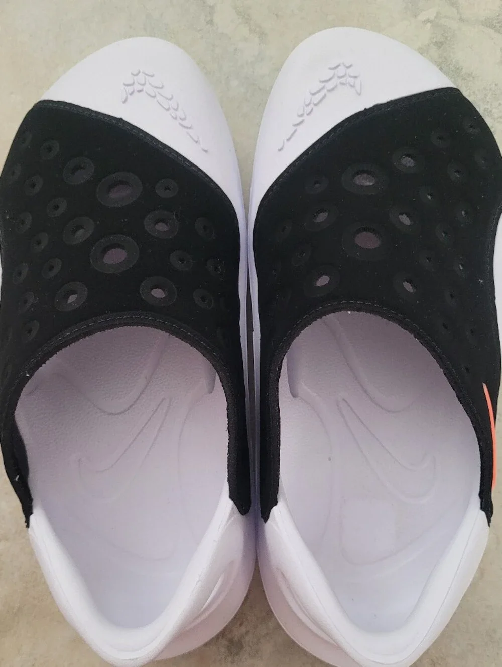 Nike Aqua Swoosh
